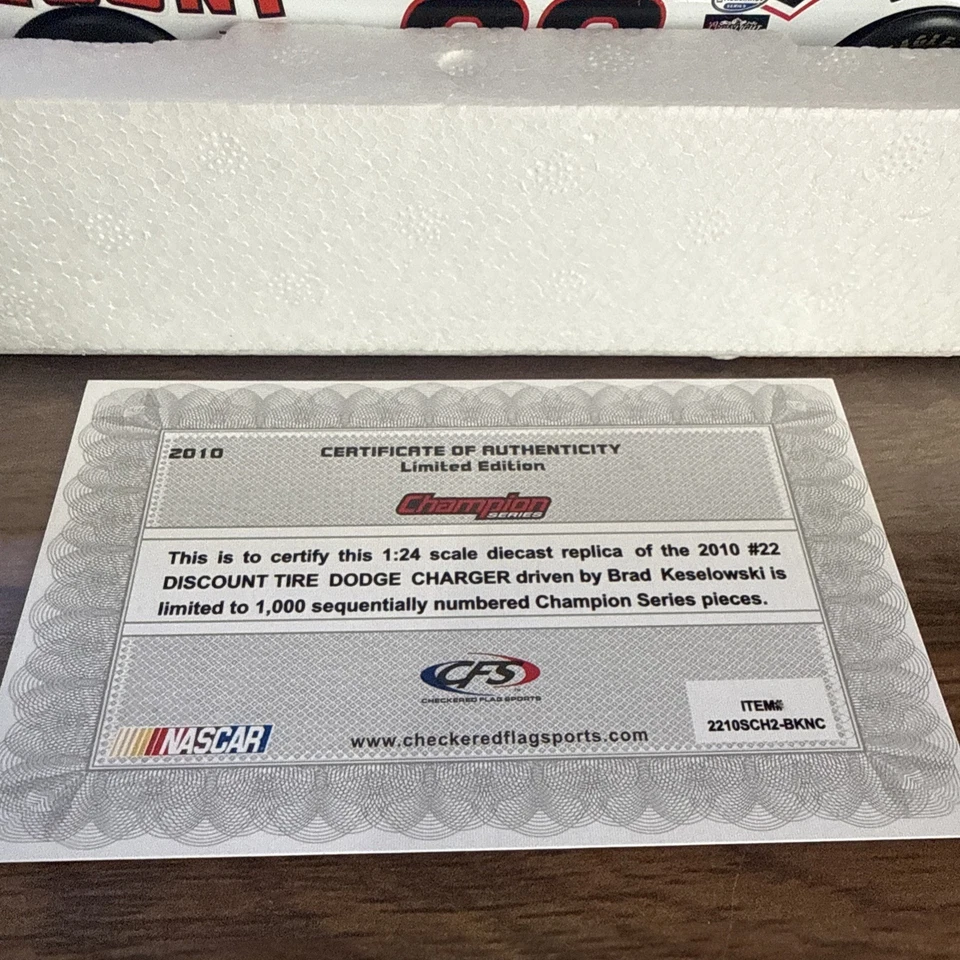 2010 Brad Keselowski 1/24 Discount Tire Dodge Charger Die Cast 194 of 1000 - Image 3 of 4