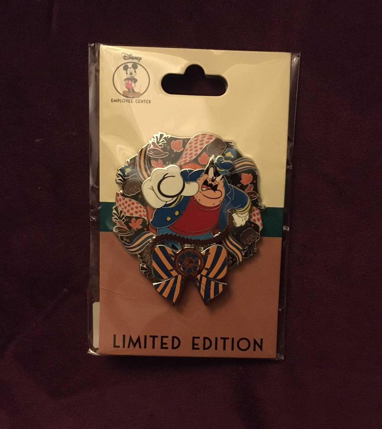 DISNEY Pin PETE Villains Halloween Wreath PIN LE400 DEC Exclusive 2022 NEW NIP