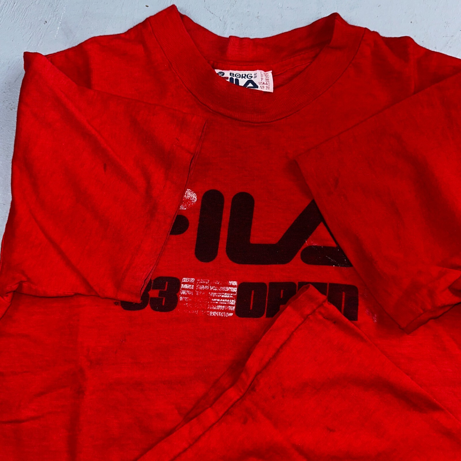 T shirt FILA 1983 aperta vintage USA tennis Borg anni 80 rara stampa grafica rossa sport