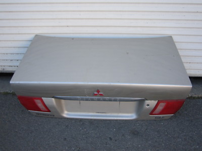 nn80369 Mitsubishi Diamante 1997 1999 2000 2001 Rear Trunk lid