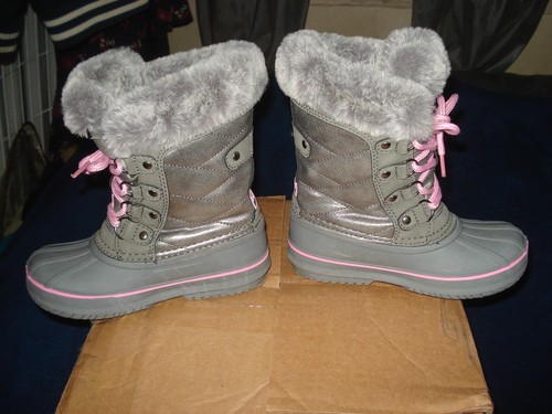 London Fog Collection Niños Gris Rosa Invierno Botas de Nieve Talla 11 - Imagen 3 de 10
