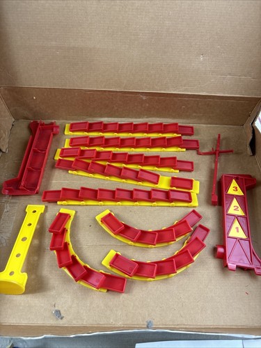 Vintage Pressman Game Domino Rally Chain Reaction Stunts w/ Instruction Book Box - Picture 8 of 23