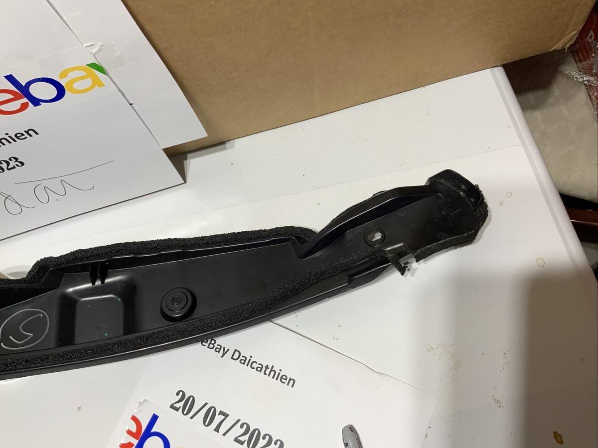 2018-2024 TOYOTA CAMRY FRONT LEFT FENDER INSULATOR REARWARD