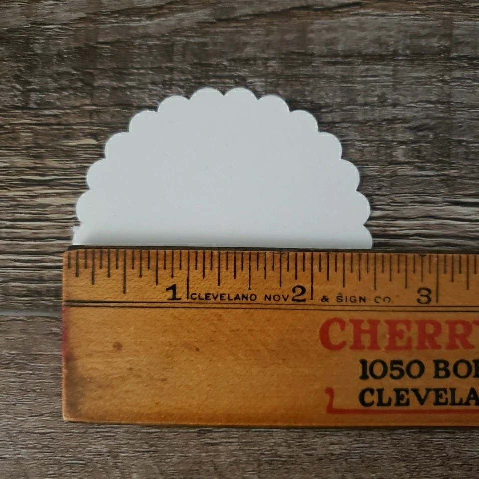 Marvy Uchida Scallop Circle 2.5” Paper Punch Tool Craft - Image 3 of 4