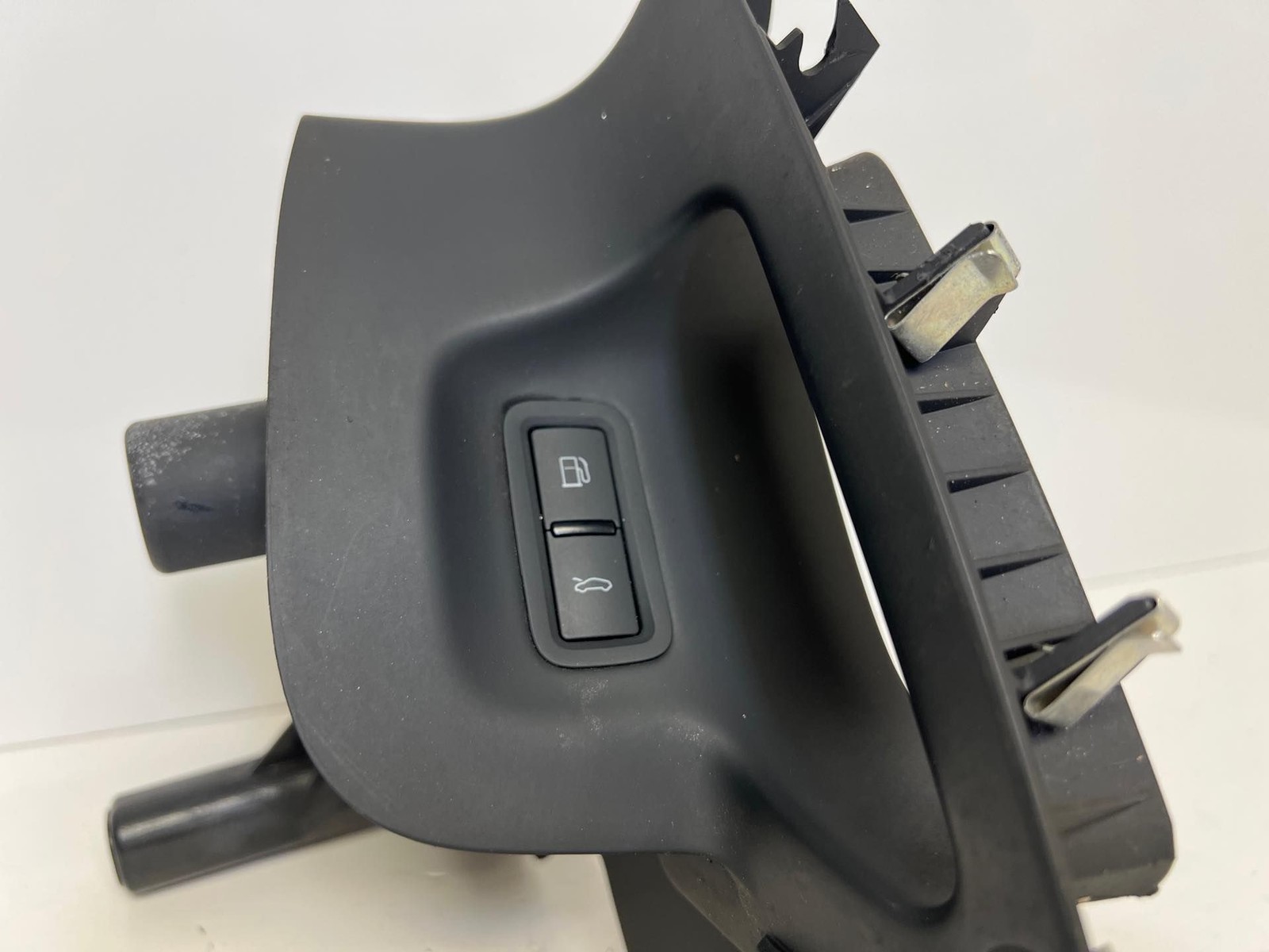 423867151 2008-2015 AUDI R8 FRONT LEFT DRIVER SIDE INNER DOOR HANDLE (MK)