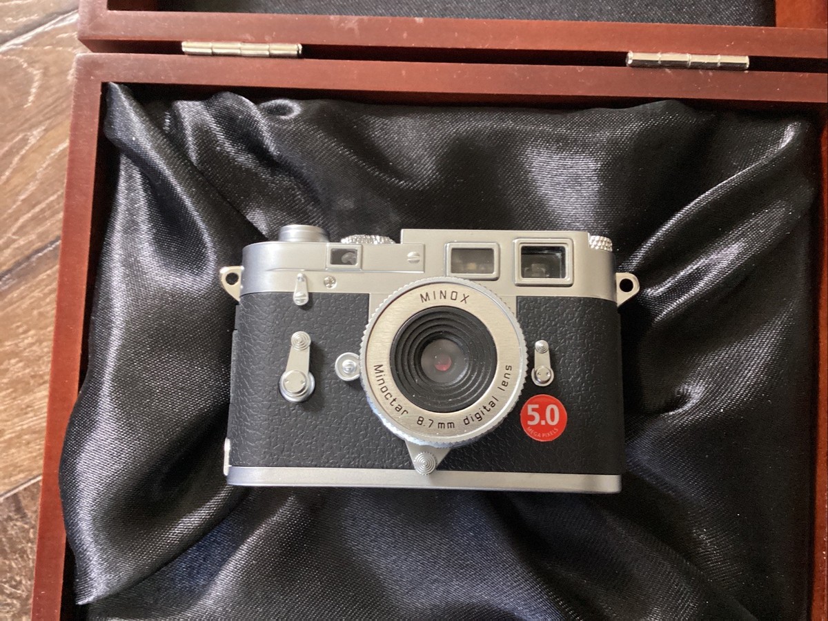 NOS NEW IN BOX MINOX 60635 Digital Classic Camera Leica M3 5 MP