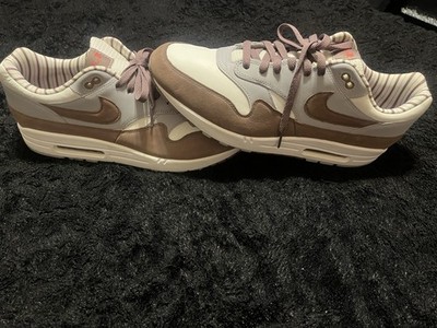 Nike Air Max 1 Brown White Gray Lace Up Men s Low Top Sneakers Striped
