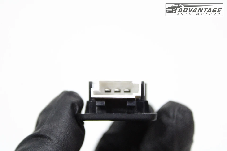 Chevrolet Malibu 2016-2025 tablero tablero panel luz cortesía lámpara OEM Foto 4 de 4