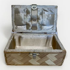 VTG Woven Wicker Sewing Box Storage Basket Hinged Lid Satin Lining 9X5X3.5"