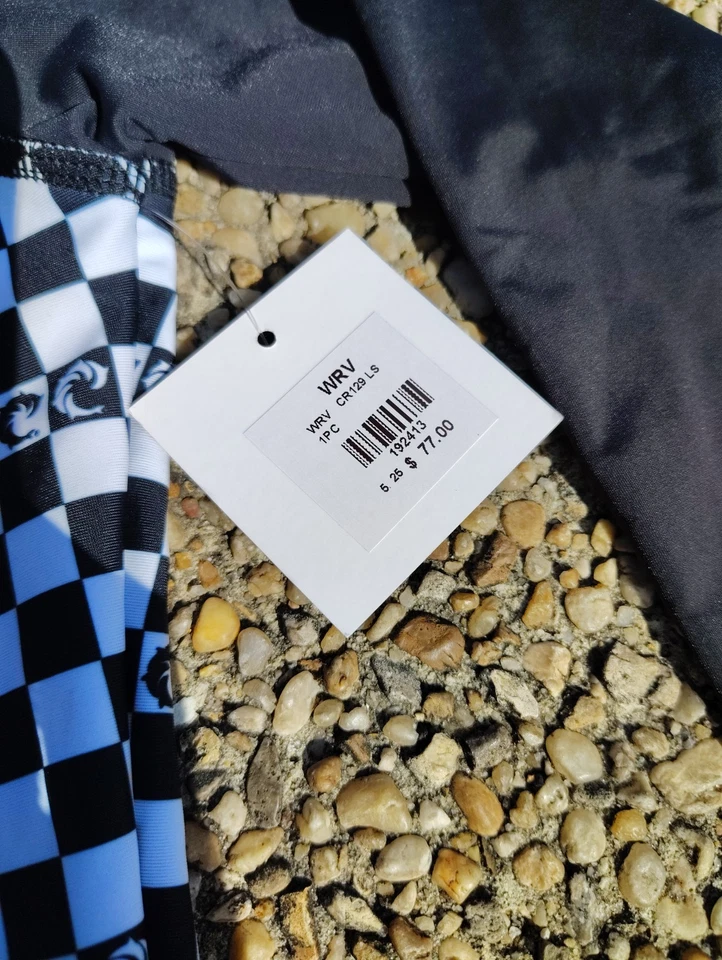 Traje de baño de surf grande para mujer WRV blanco y negro a cuadros Narly Dog graffiti nuevo con etiquetas Foto 4 de 4