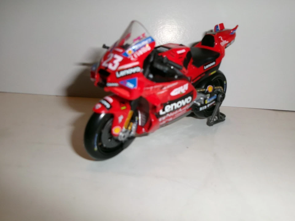 ENEA BASTIANINI #23 MotoGP 2024 Ducati Desmosedici LENOVO - 1:18 Maisto - Bild 3 von 4