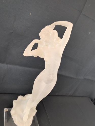 Art Deco Vtg Crystallus Frosted Lucite Nude Women Sculpture - Picture 2 of 12