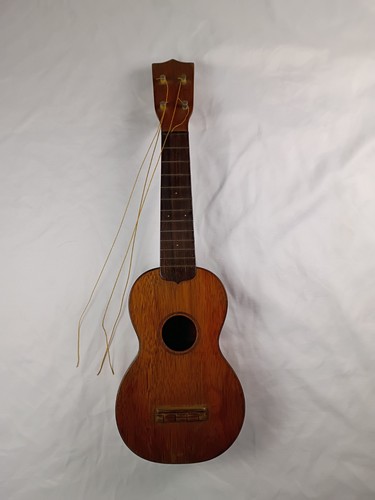 Antique 1930s Martin Style 0 Soprano Ukulele Dark Mahogany See Description
