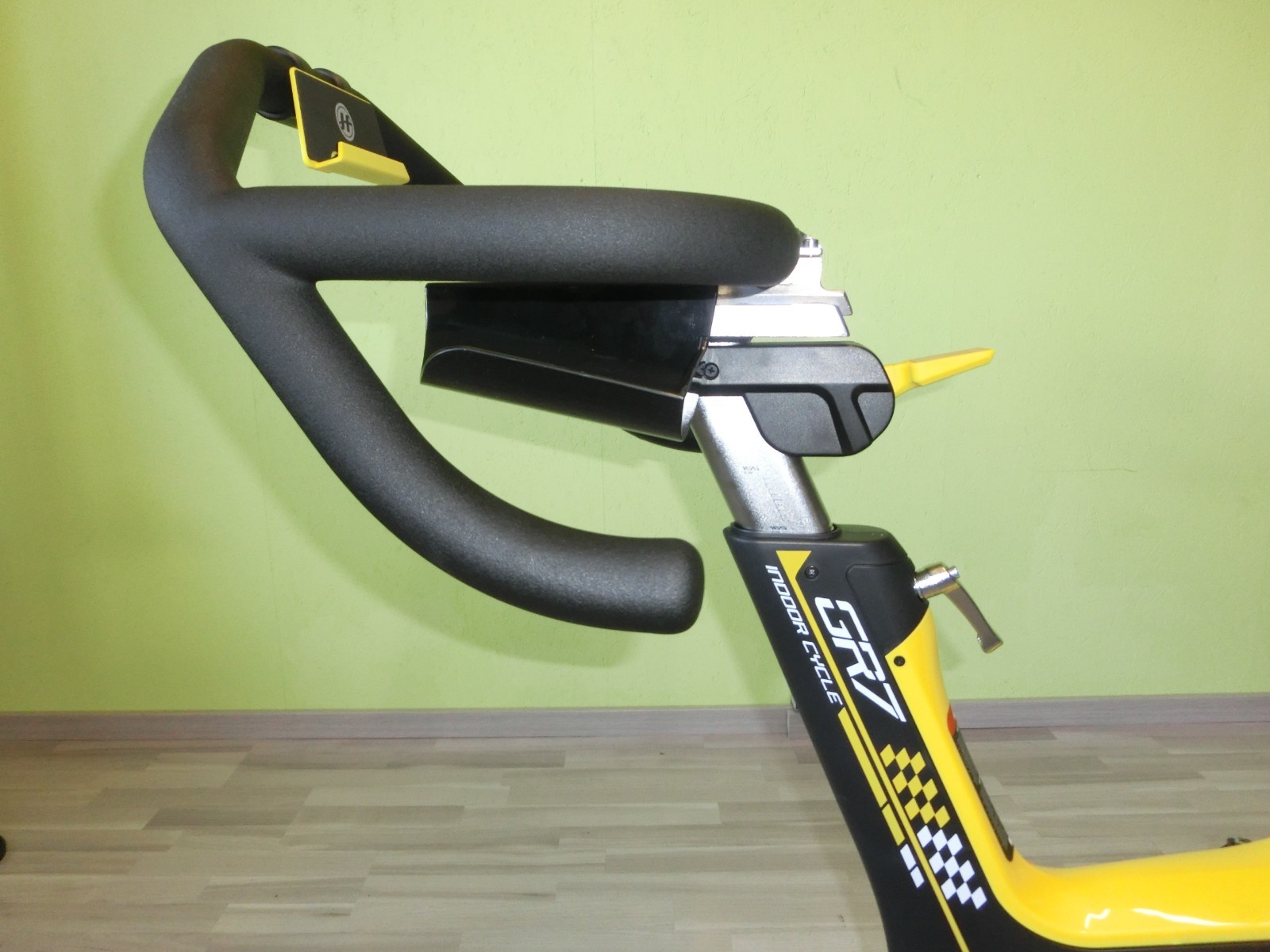 Horizon GR7 IndoorBike Heimtrainer Versand kostenfrei