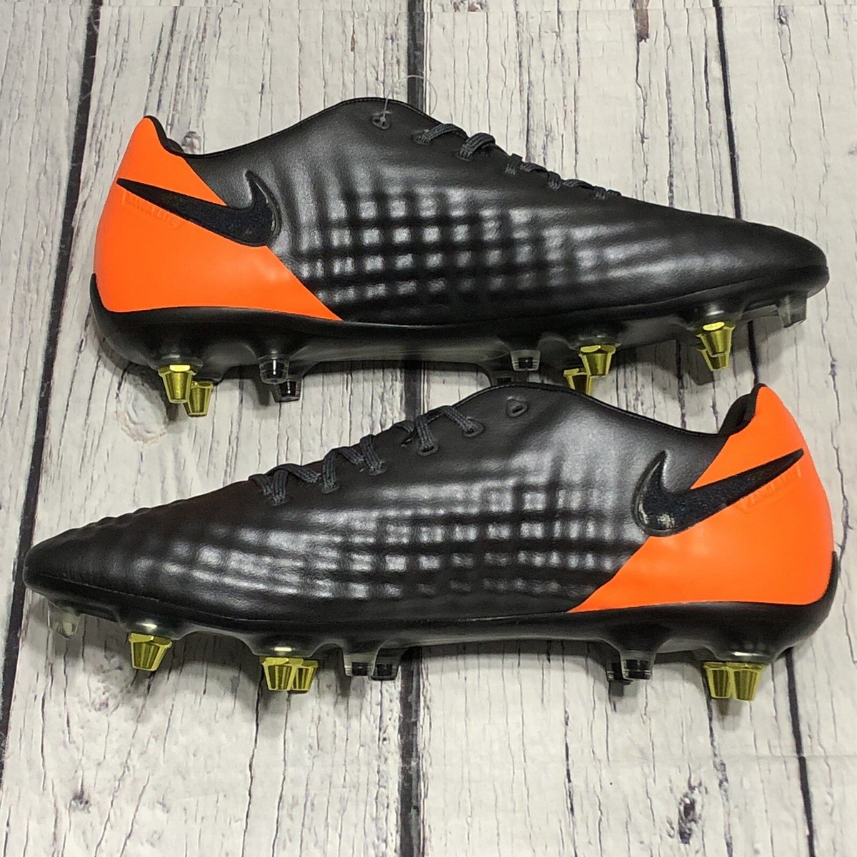 シューズ Nike Magista Obra Elite SG-PRO ACC US7.5 Nike Magista Obra Elite SG-PRO ACC Soccer Cleats Mens US 10 New