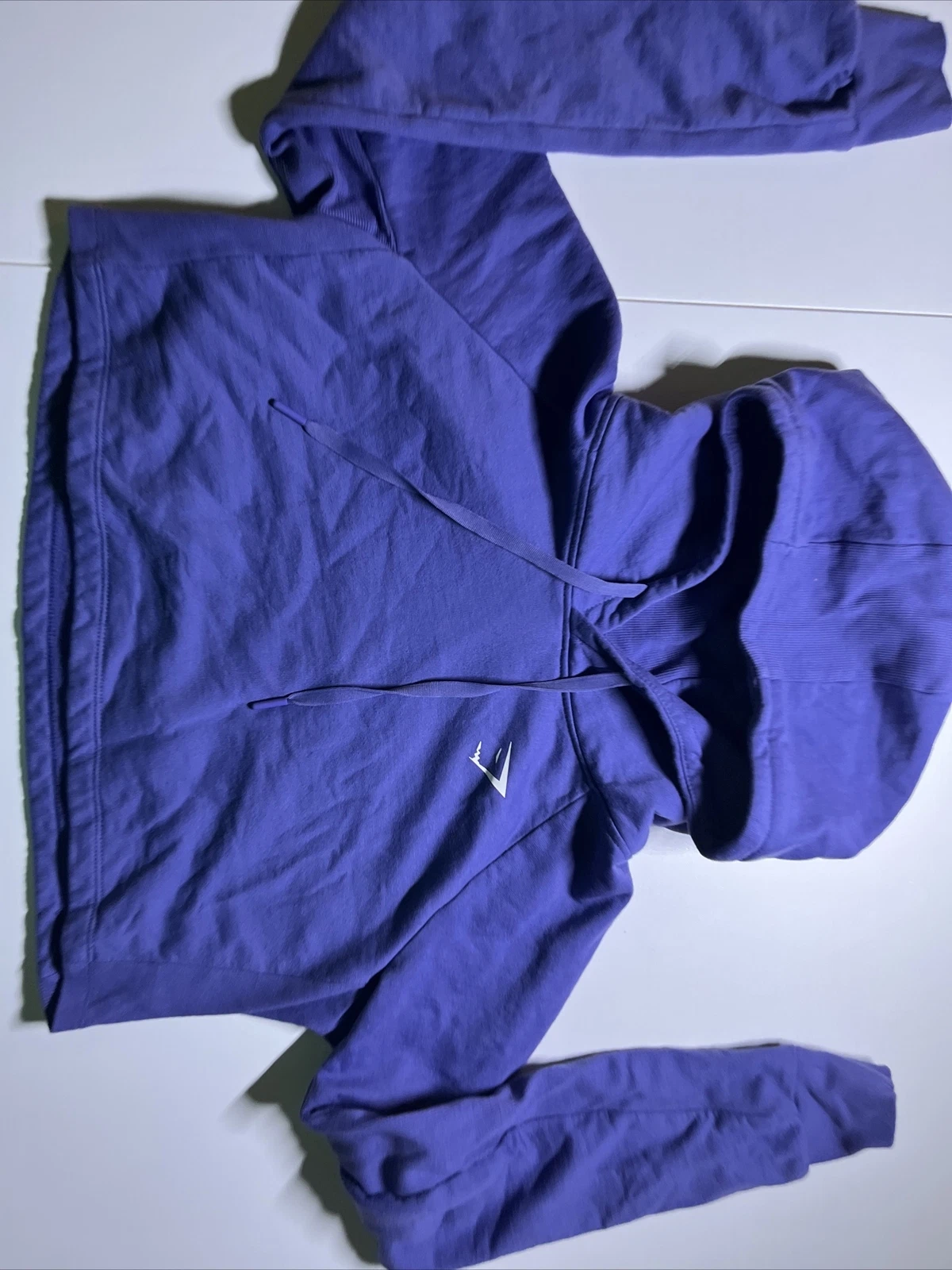 gymshark cropped thick hoodie