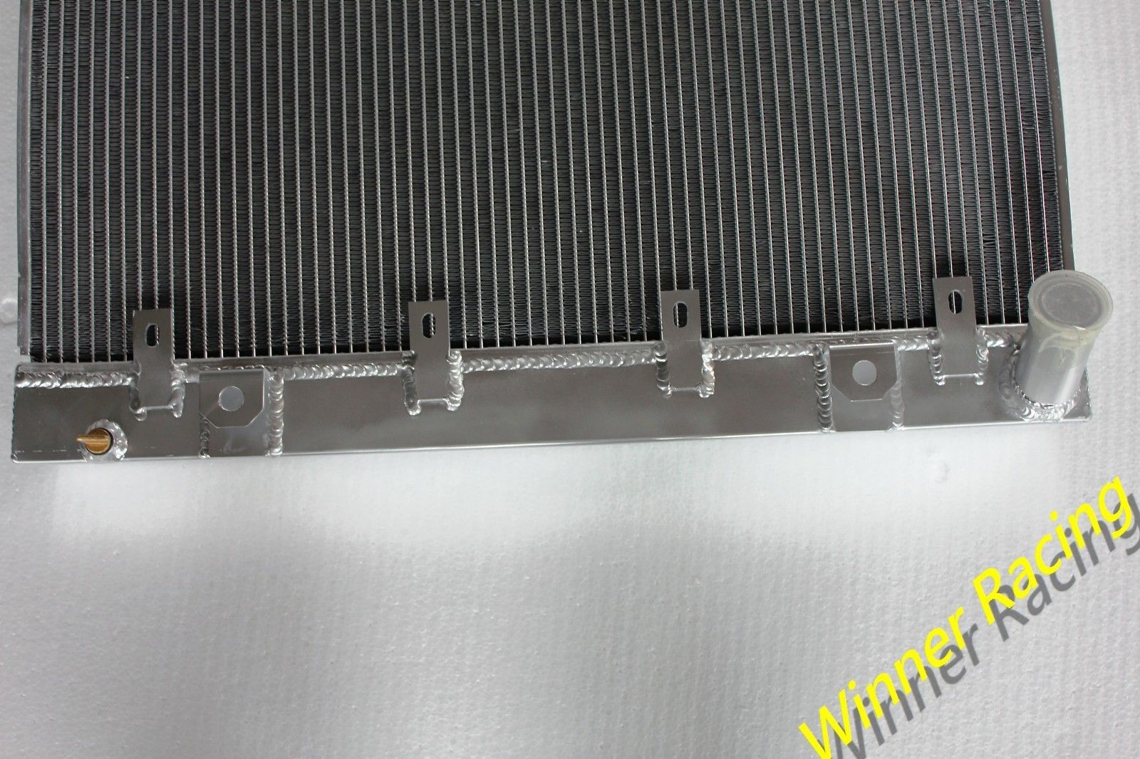 Aluminum Radiator For Ferrari 328 GTB / 328 GTS 3.2L V8 M/T 1985-1989 86 87 88