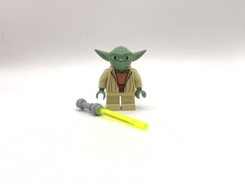 LEGO STAR WARS Yoda Minifigure sw0685 White Hair THE CLONE WARS Jedi Knight - Picture 1 of 2