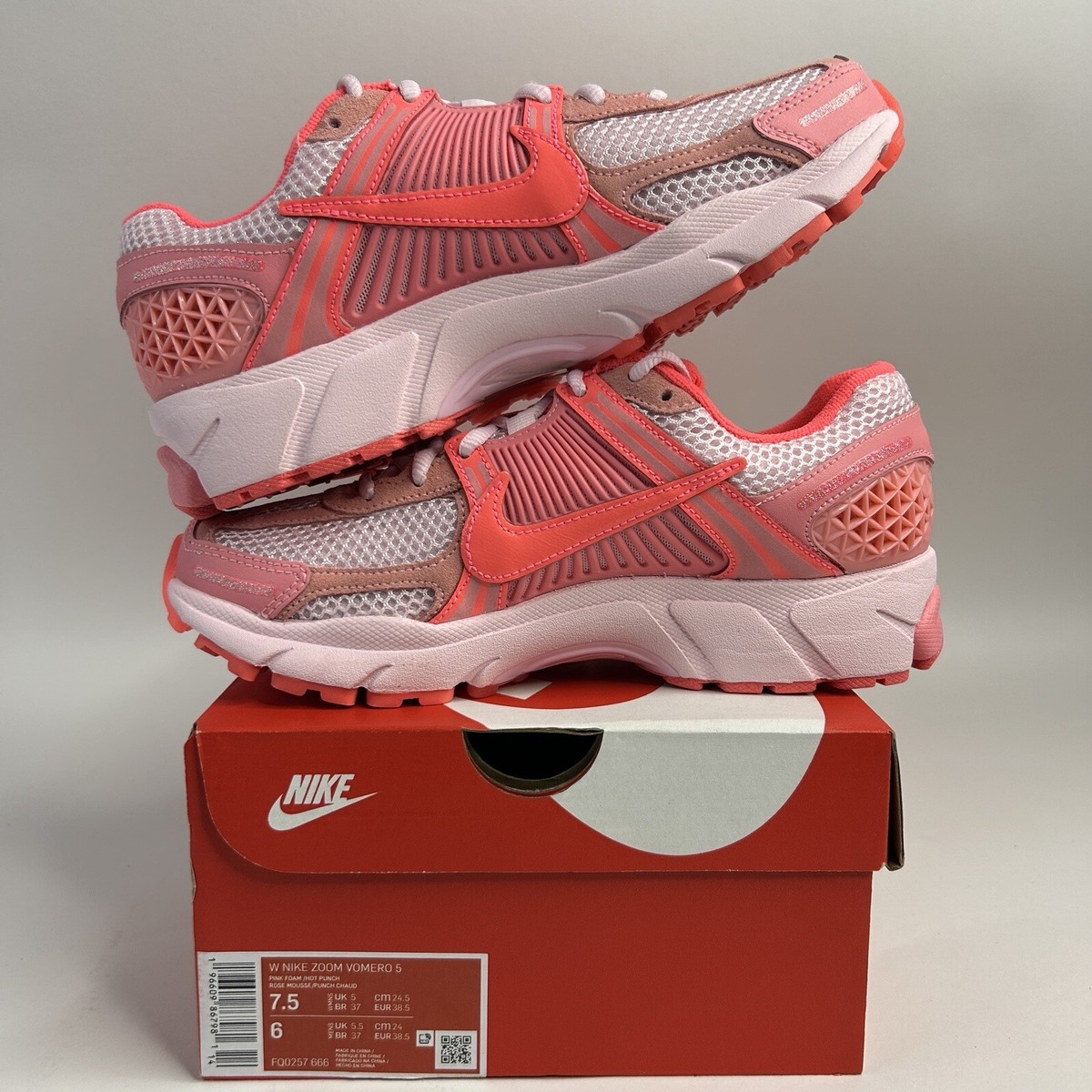 靴 W NIKE Zoom Vomero5 PRM Nike Zoom Vomero 5 Women's Shoes. Nike.com