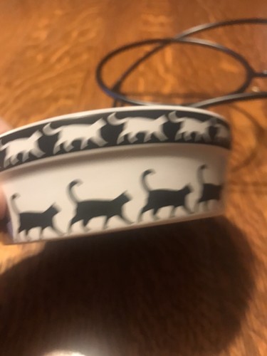 Cat Food Bowls, w/stand for Food and Water,Ceramic Elevated EUC - Picture 2 of 8