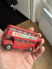 AEC Route master 64 places bus à 2 étages. A BUDGIE TOY made in England, TBE.