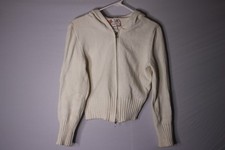white sweater size L