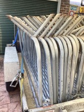 Galvanized Metal Pedestrian Barriers 22 Interlinking Fencing Security