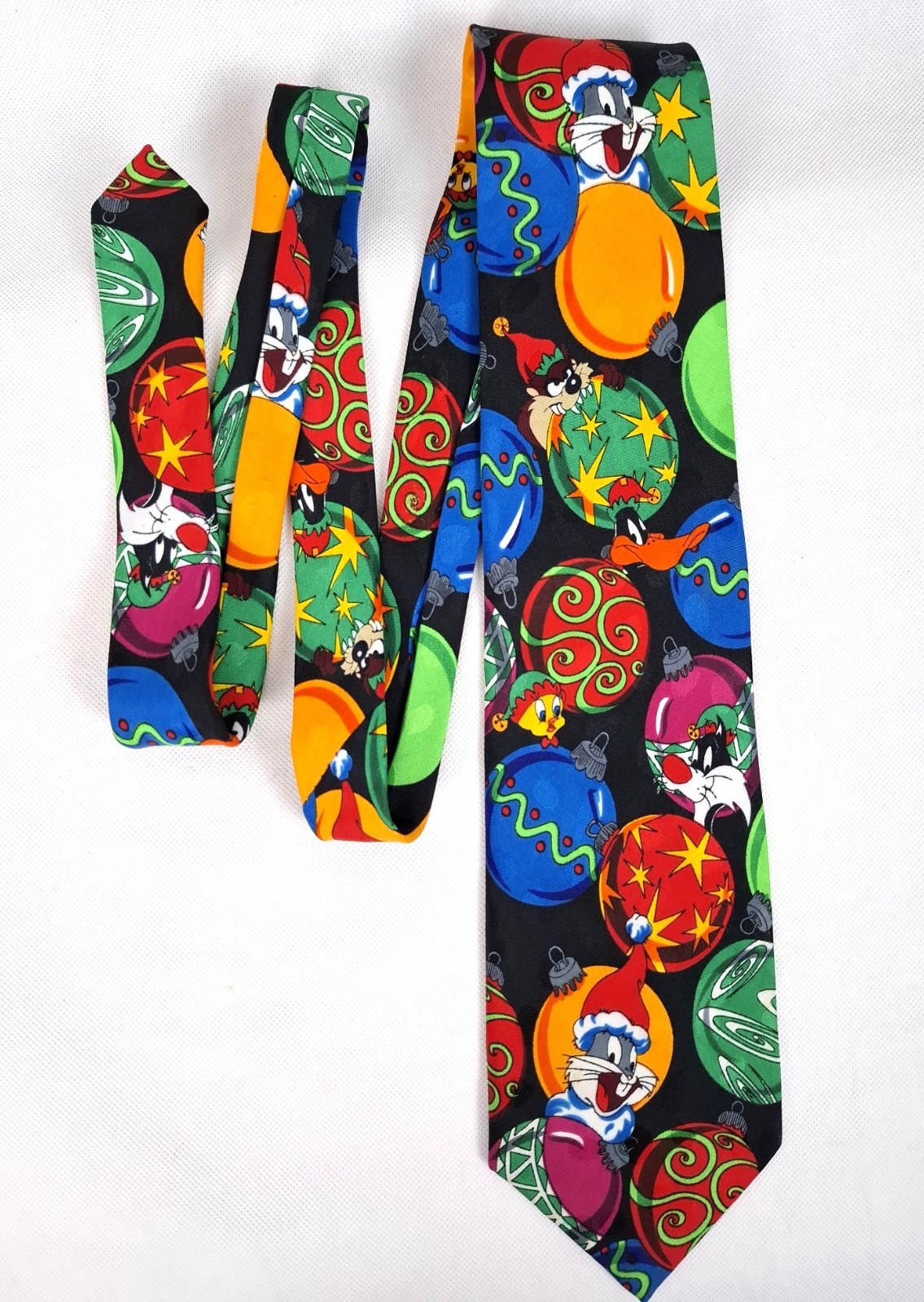 Looney Tunes Mania Mens Tie Bugs Bunny Sylvester Tweety Christmas Vintage