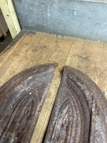 Revere Air Tight No 3 Wood Stove Cathedral Doors Ornate Cast Iron Parts Pair Set - Picture 15 of 16