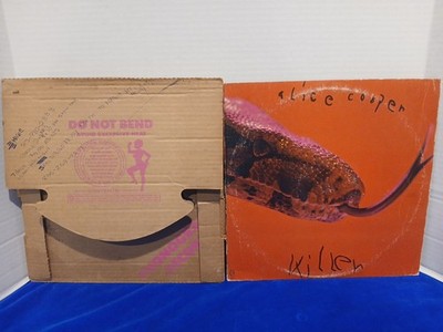 Lot Of 2 Alice Cooper Vinyl Records Muscle of Love 1973 Warner Bros BS-2748 LP