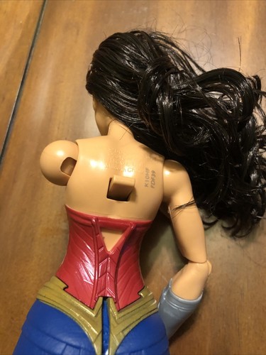 Wonder Woman Puppe 2016 DC Comics Mattel Gal Gadot Figur Action Dawn of Justice - Bild 12 von 13