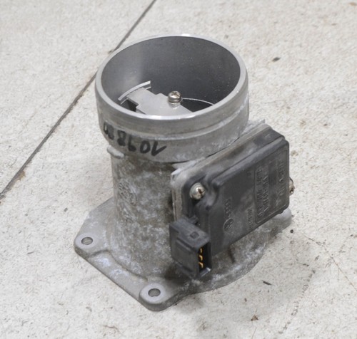 AUDI A4 B5 Limo Bj 95 1,6 ADP 74KW Luftmassenmesser 037906461B #109880-C158