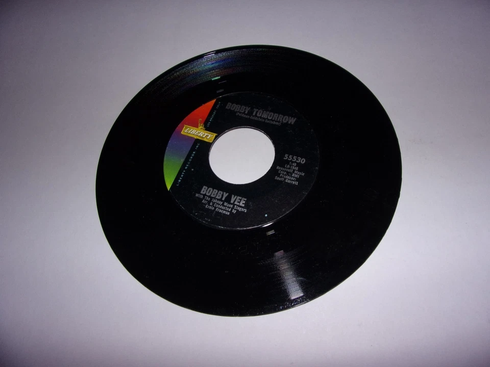 Bobby Vee: Charms / Bobby Tomorrow / 45 Rpm With Pic Sleeve 1963 VG+ - Imagem 4 de 4