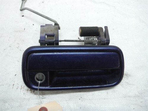 2001 TOYOTA 4RUNNER 4WD PASSSENGER RIGHT FRONT DOOR HANDLE OPENER OEM 1996-2002 - Picture 2 of 8