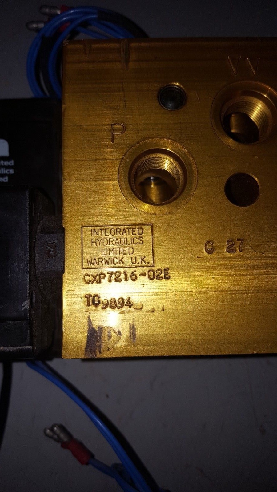 Integrated Hydraulics Limited Hydraulic Valve Block w/ Solenoids