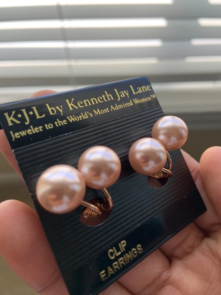 Kenneth Jay Lane Rosa Perla Clip Pendientes Par (# 1 de 2 disponibles) Foto 2 de 3