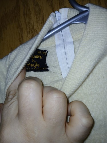 Cashmere By Pringle Sweater Scotland Made Women's Size 36/92 Fits 28×16 Yellow - Picture 10 of 14