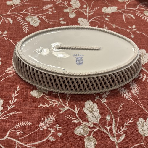 Herend Hungary Hand Painted Porcelain Basket Dish 10” Flawless - Picture 5 of 6