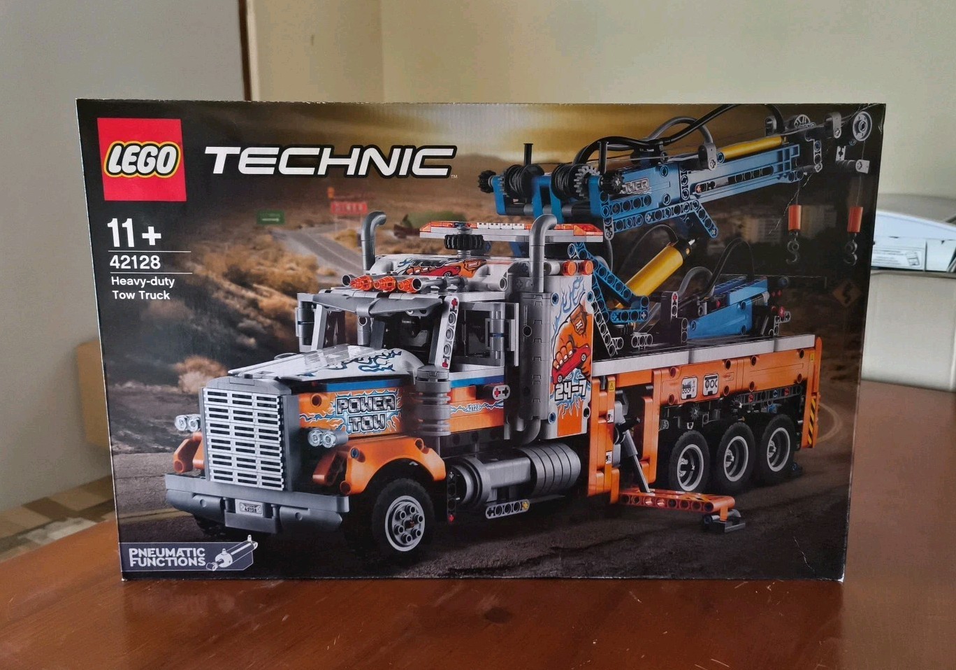 Lego 42128 - Le camion de remorquage lourd - boite neuve et scellée