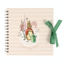 Peter Rabbit - Cotton Tail 8x8 Scrapbook - Beatrix Potter - Brand New