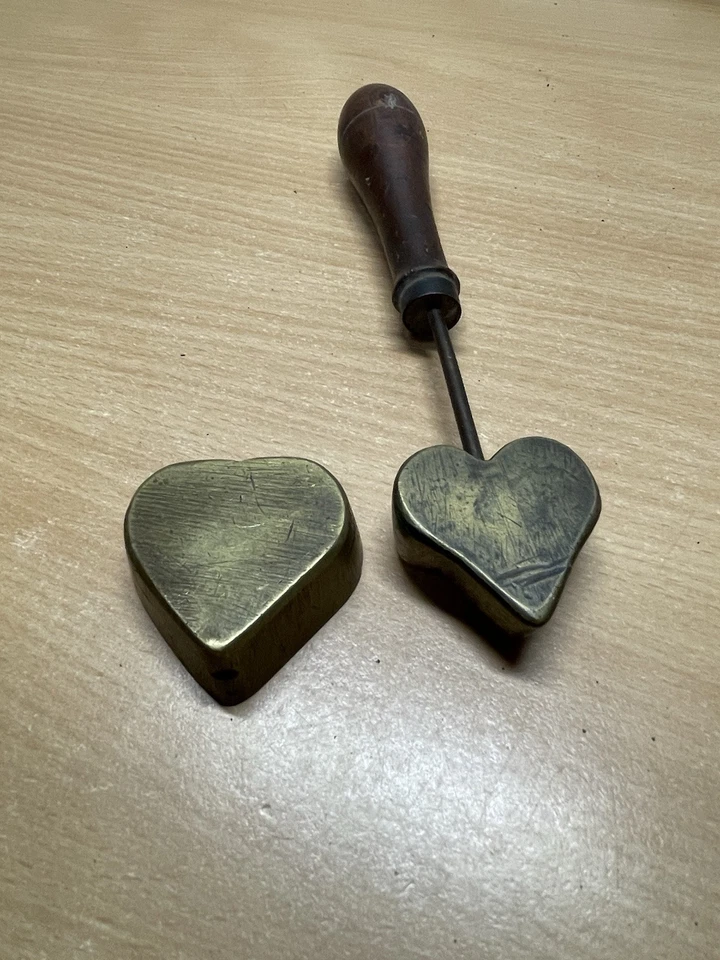 Ancien Fer À Gaufrer Le Tissus Mercerie 19 Eme  - Photo 4/4