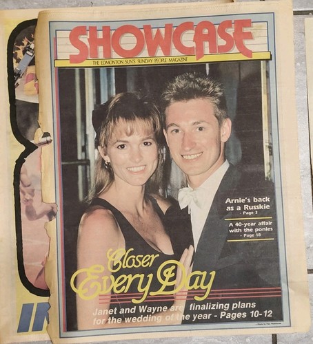 July 1988 Wayne Gretzky & Janet Wedding Edmonton Newspaper Coverage Of 9 - Picture 4 of 6