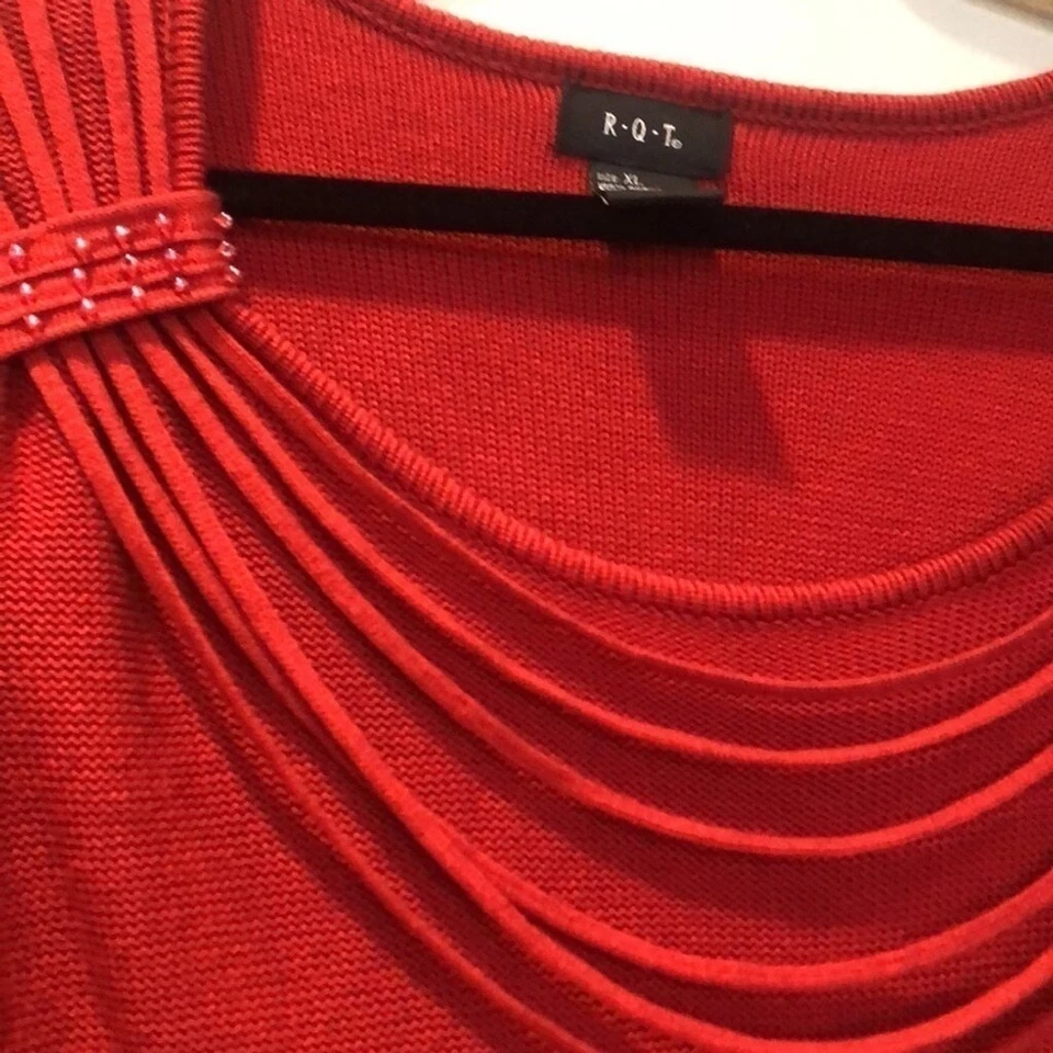 RQT XL Suéter Rojo Manga 3/4 Foto 3 de 4