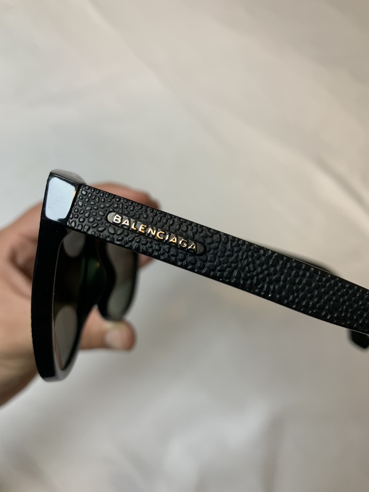 Balenaga Green Tinted Textured Cat Eye Sunglasses-image