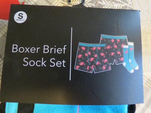 MEN'S MAD ENGINE FLAMINGO BOXER BRIEF/SOCKS SET Sz SM 28/30 BN FREE SHIPPING - Picture 2 of 3