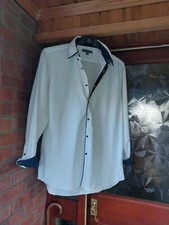 Reduced-mens sze 17 collar (43cms) top quality 100% cotton white shirt with navy
