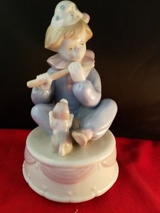 PORCELAIN CLOWN WITH DOG \u0026 FLUTE 