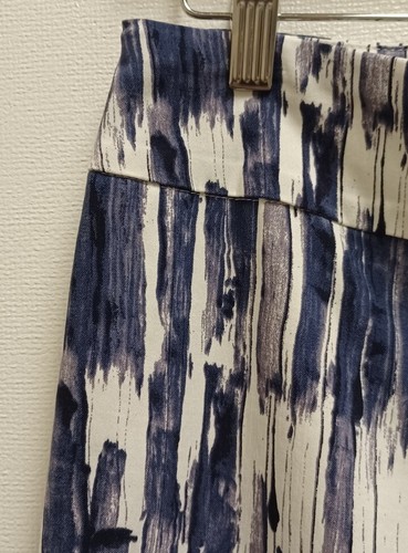 Boho Chic Blue & White Abstract Pull On Misses Pants Size 8 - Picture 2 of 7