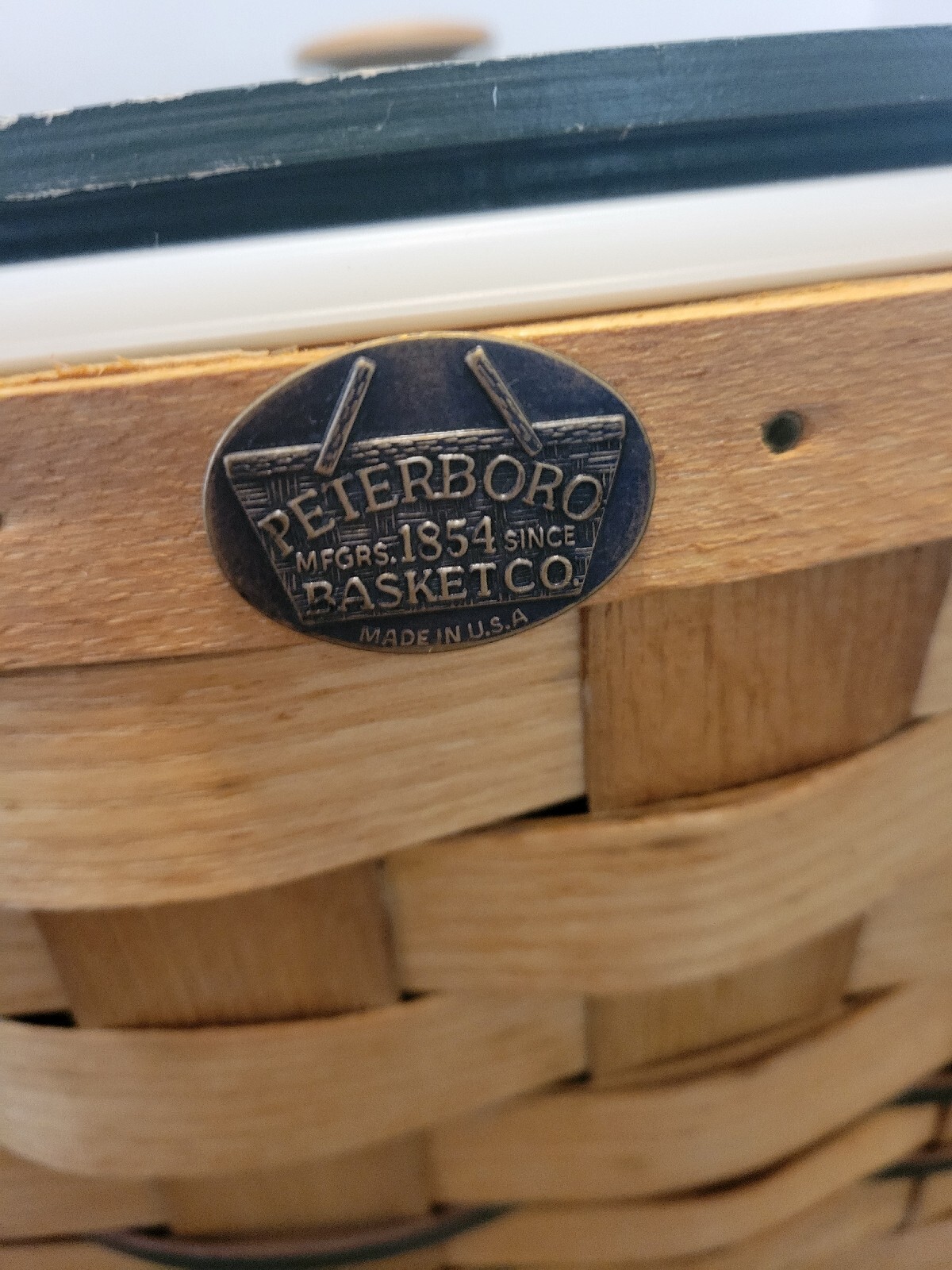 Peterboro Basket Company with Lid festive holiday server basket set