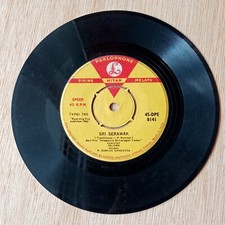 Rare SALOMA P. Ramlee Orch Malaysia Singapore Malay 45rpm 7" SP EP DPE-8141